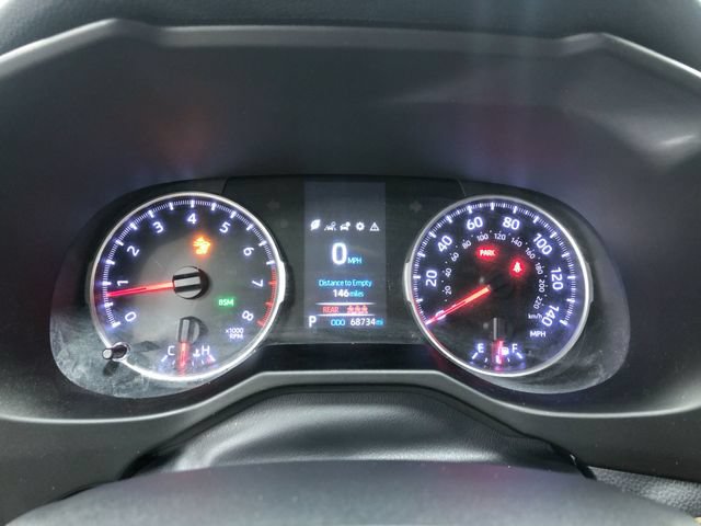 Used 2019 Toyota RAV4 XLE w/ Convenience Package FWD image 17