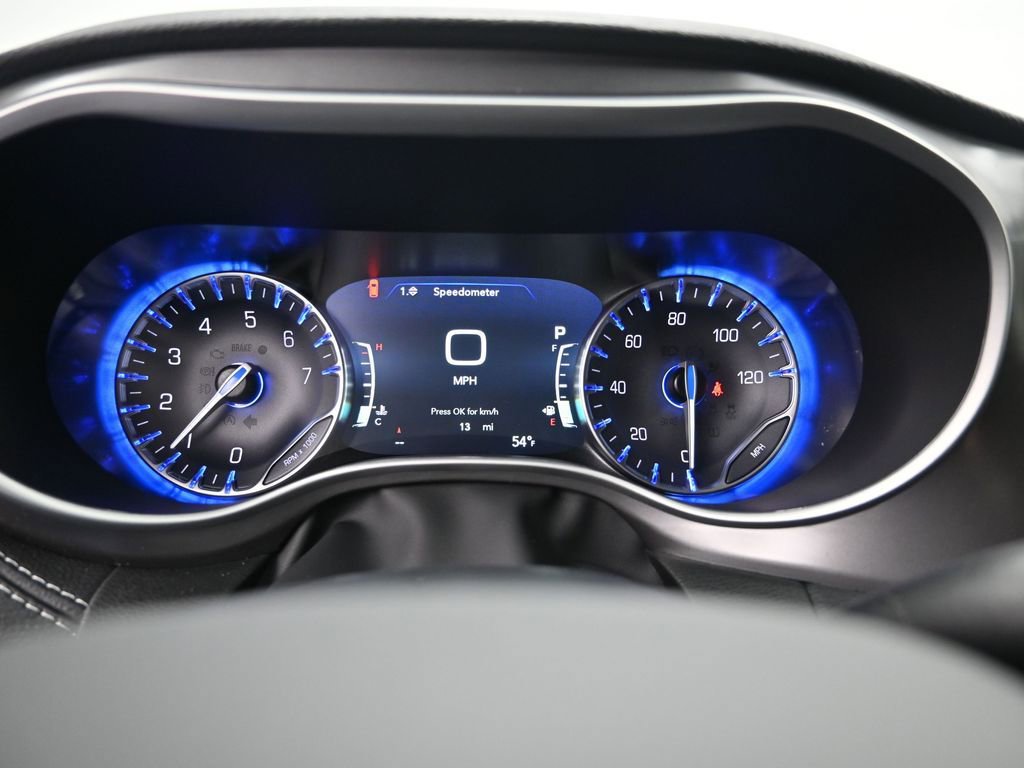 New 2026 Chrysler Pacifica Select image 16