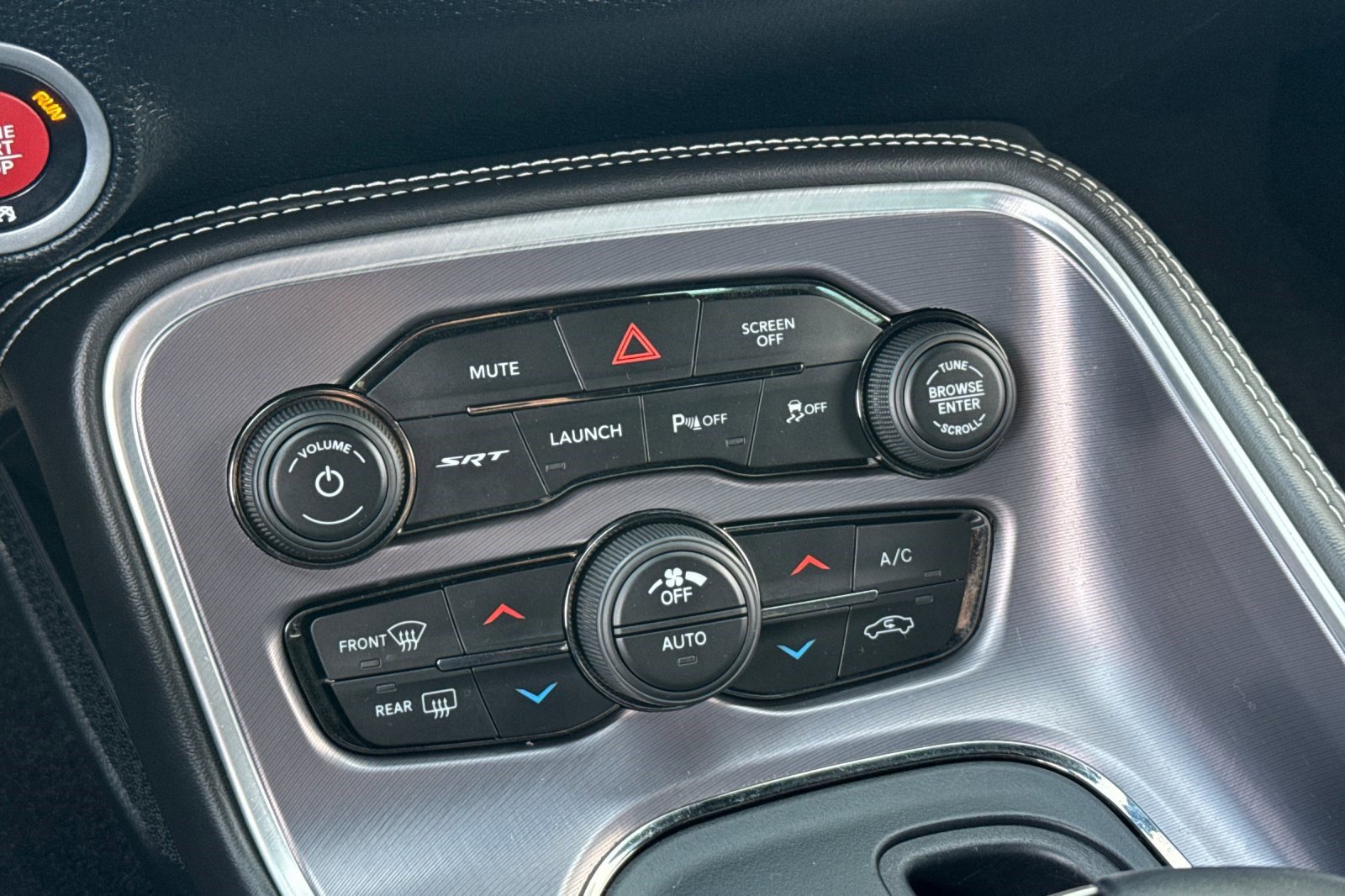 Used 2019 Dodge Challenger SRT Hellcat image 16