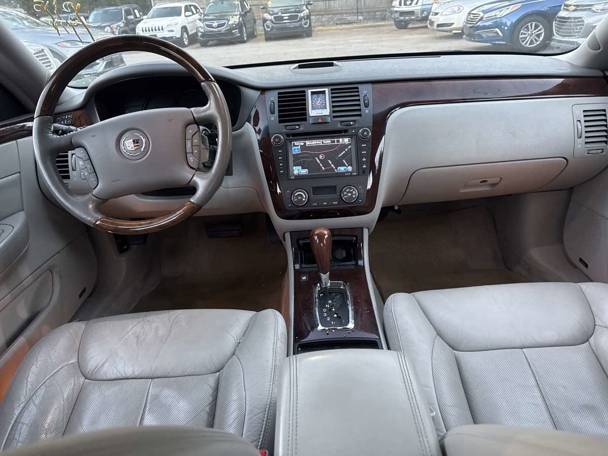 Used 2009 Cadillac DTS image 9