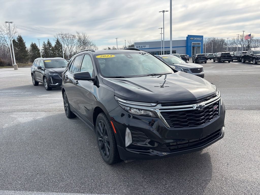 Certified 2023 Chevrolet Equinox RS w/ RS Leather Package image 3