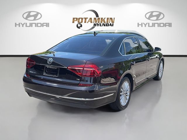 Used 2017 Volkswagen Passat 1.8T SE FWD image 5
