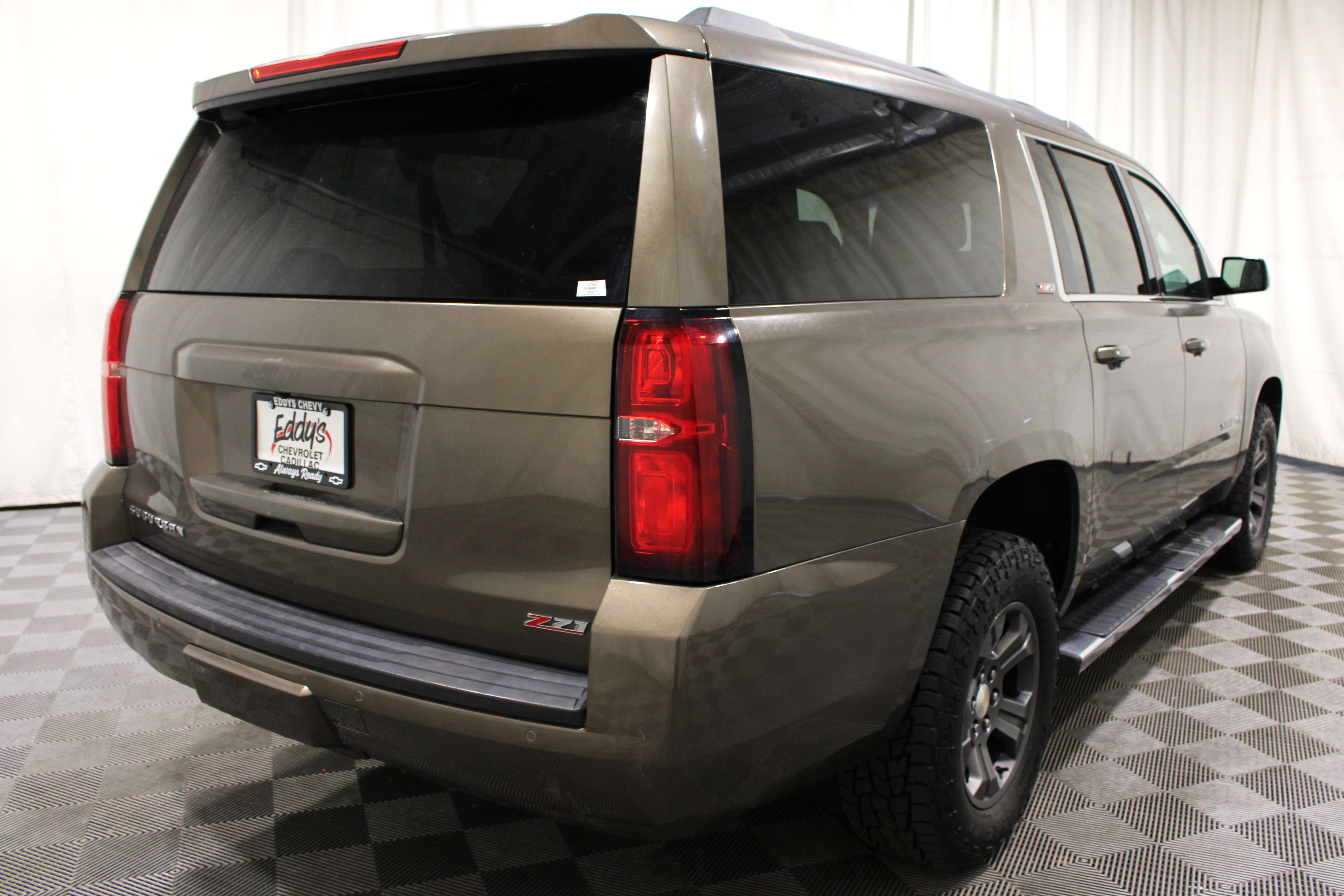 Used 2015 Chevrolet Suburban LT AWD/4WD image 31