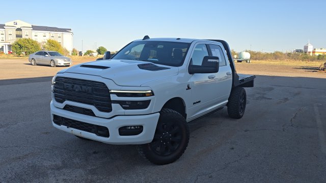 Used 2025 RAM 2500 Laramie AWD/4WD image 22