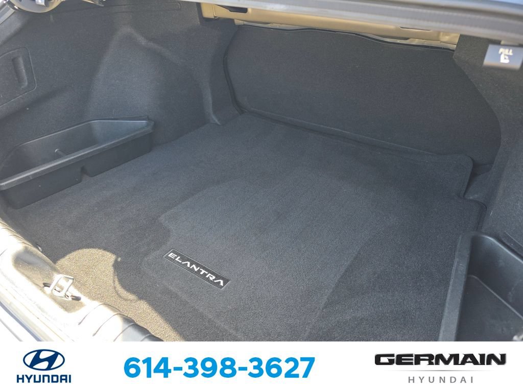 Used 2024 Hyundai Elantra SEL FWD image 21