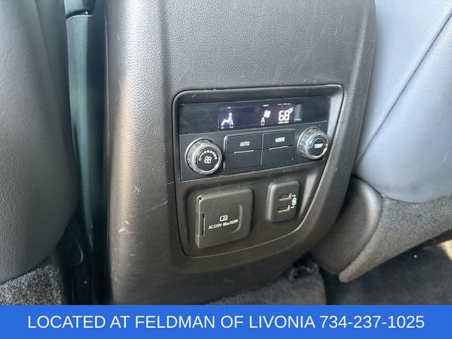 Used 2019 Buick Enclave Essence AWD/4WD image 21