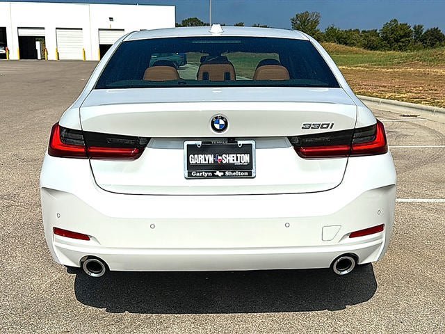New 2026 BMW 330i Sedan w/ Premium Package RWD image 38