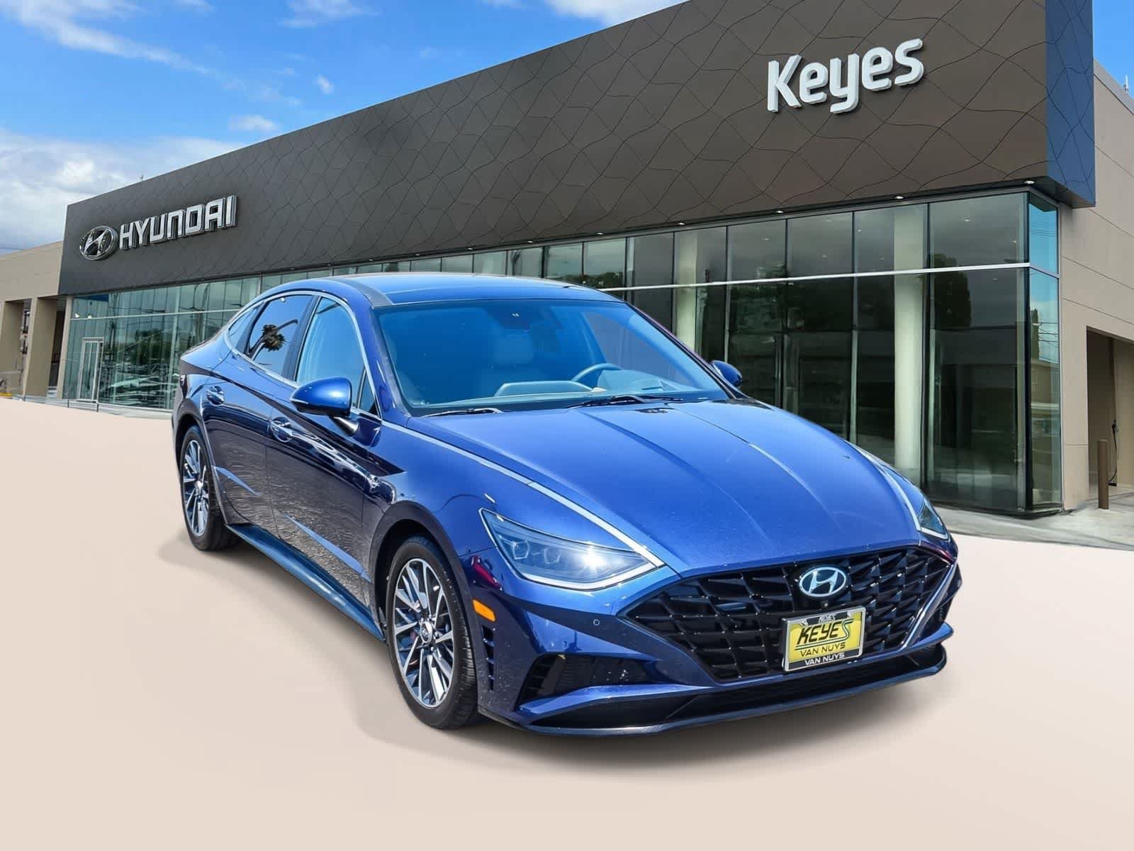 Used 2021 Hyundai Sonata Limited w/ Cargo Package FWD image 3