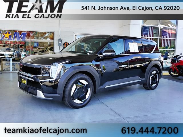 Certified 2024 Kia EV9 Light Long Range RWD image 5
