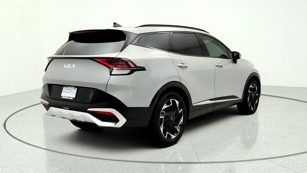 Used 2025 Kia Sportage SX FWD image 5