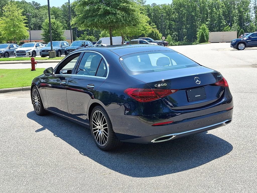 Used 2022 Mercedes-Benz C 300 4MATIC Sedan image 4