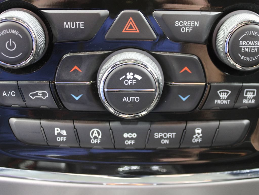 Used 2021 Jeep Grand Cherokee Altitude AWD/4WD image 56