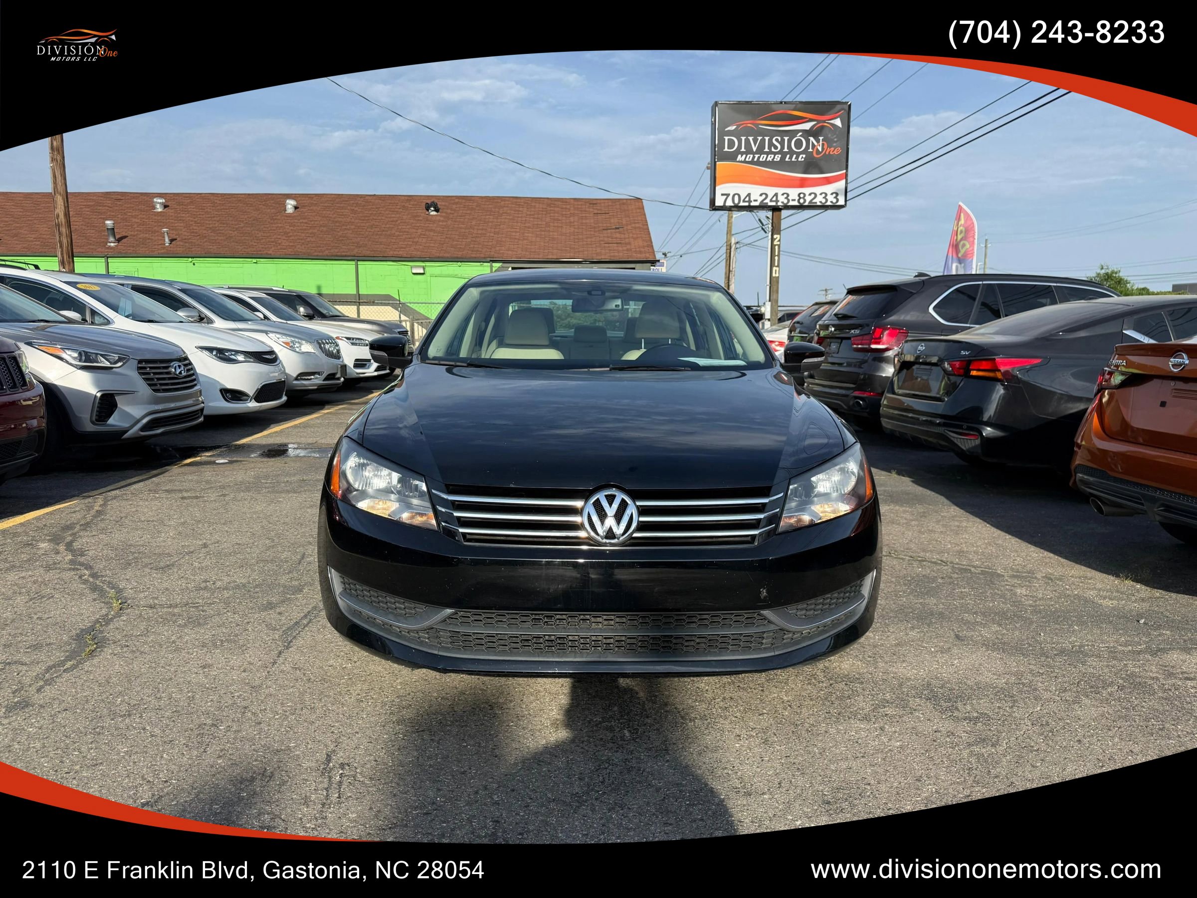 Used 2014 Volkswagen Passat 1.8T SE FWD image 2