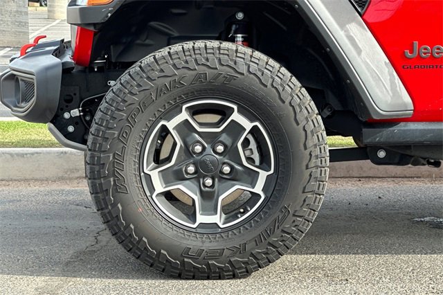 Certified 2023 Jeep Gladiator Mojave w/ Trailer Tow Package image 25