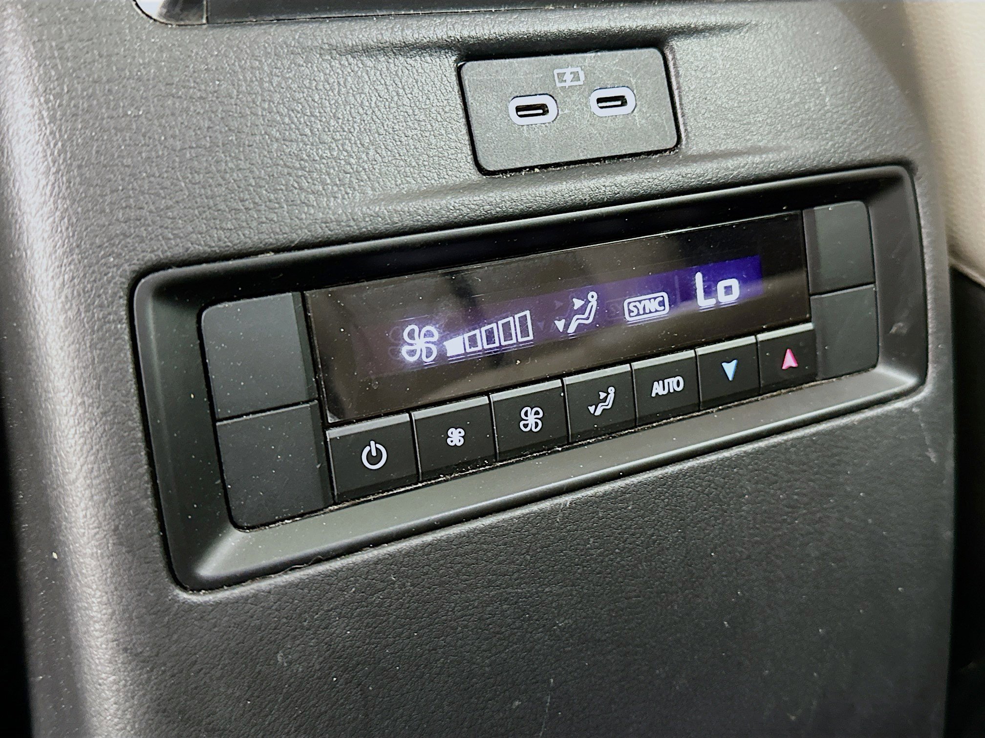 Used 2024 MAZDA CX-90 3.3 Turbo w/ Premium Package image 29