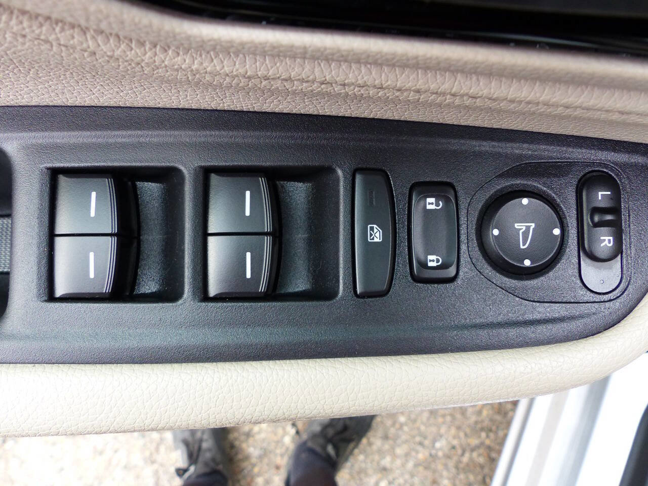 Used 2025 Honda Odyssey Touring image 19