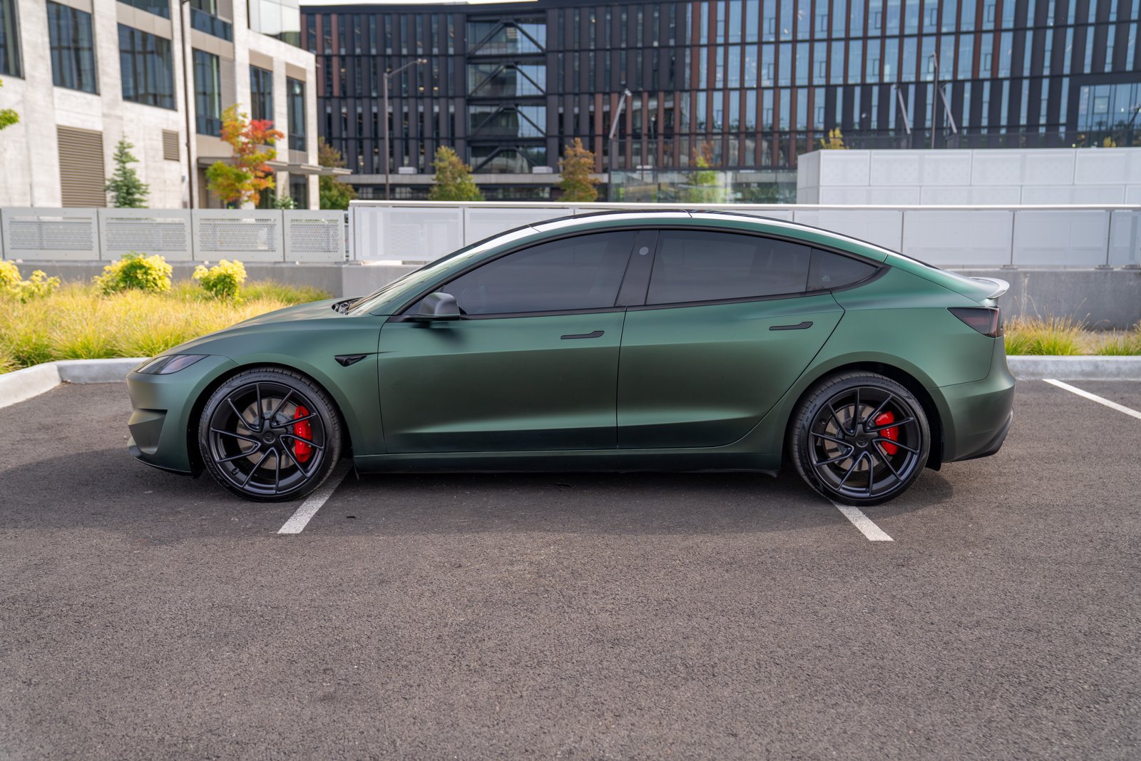 Used 2024 Tesla Model 3 Performance AWD/4WD image 2