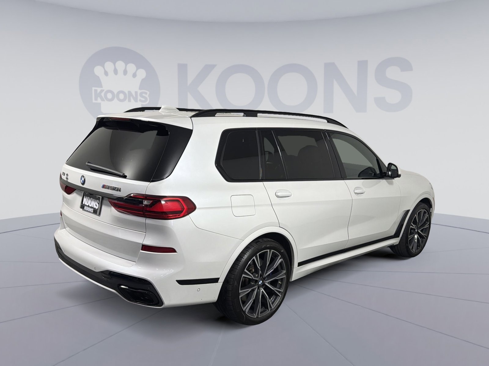 Used 2022 BMW X7 M50i w/ Dynamic Handling Package image 7