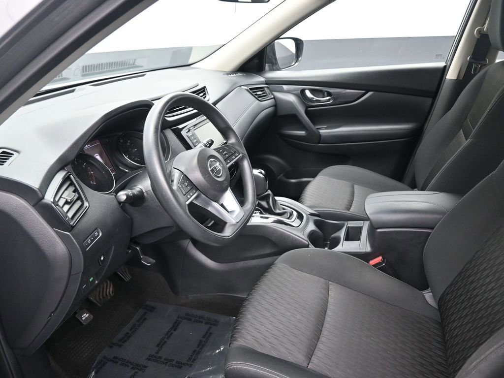 Used 2018 Nissan Rogue S image 11