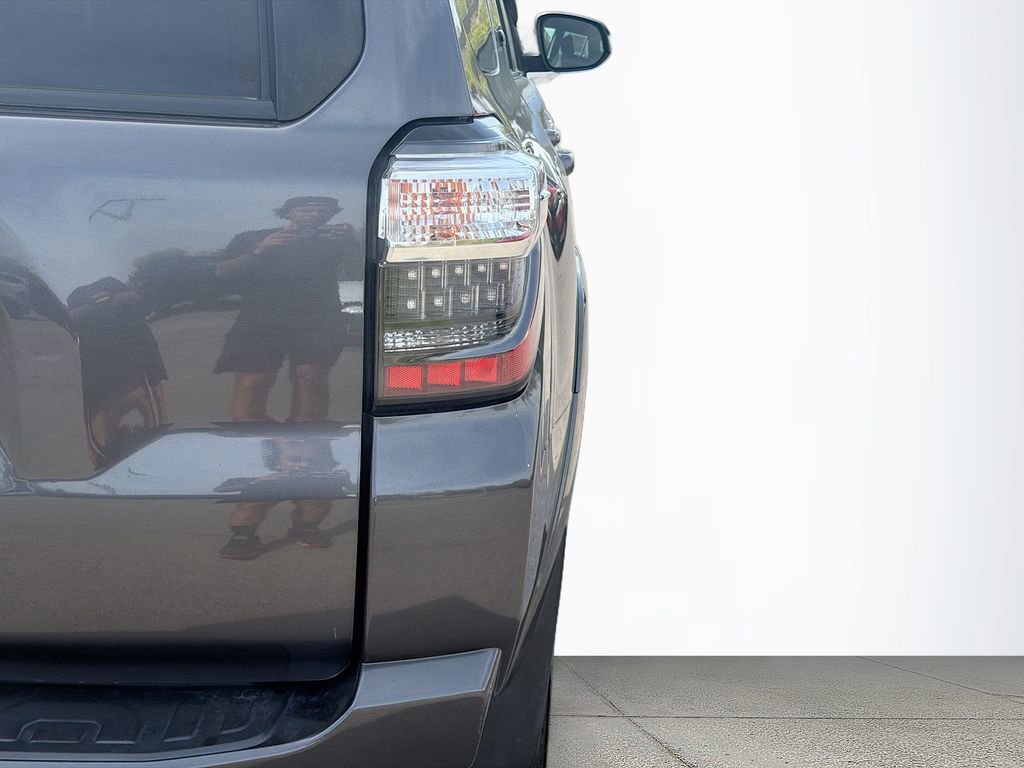 Used 2019 Toyota 4Runner SR5 image 11