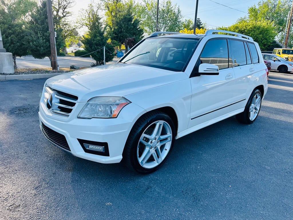 Used 2012 Mercedes-Benz GLK 350 4MATIC image 3