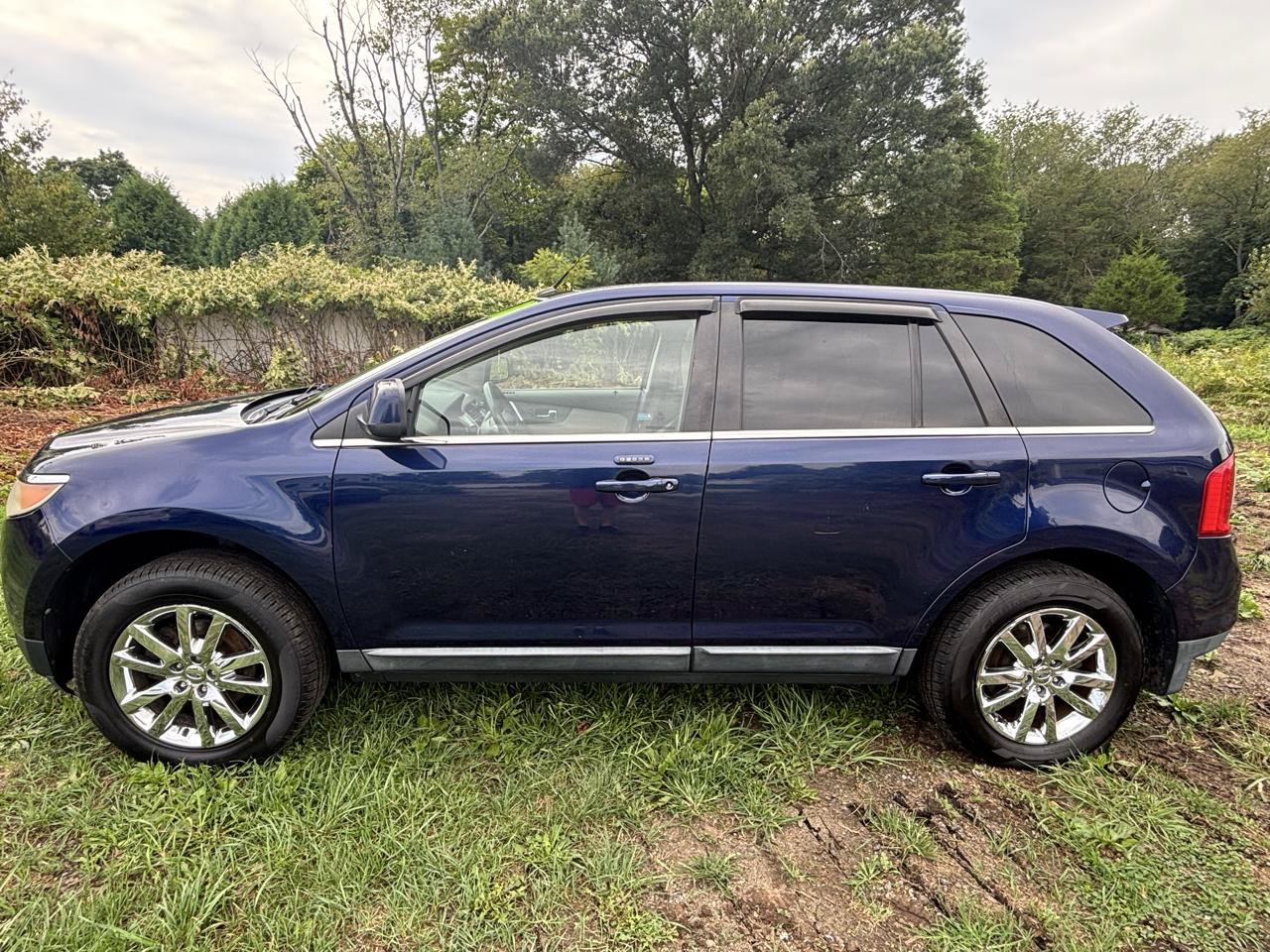 Used 2011 Ford Edge Limited w/ 302A Rapid Spec Order Code AWD/4WD image 8