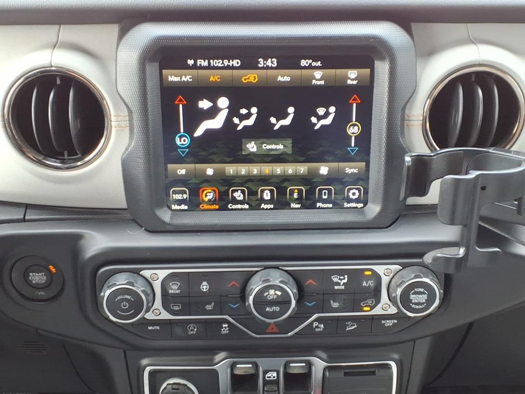 Used 2021 Jeep Wrangler Unlimited Sahara AWD/4WD image 18