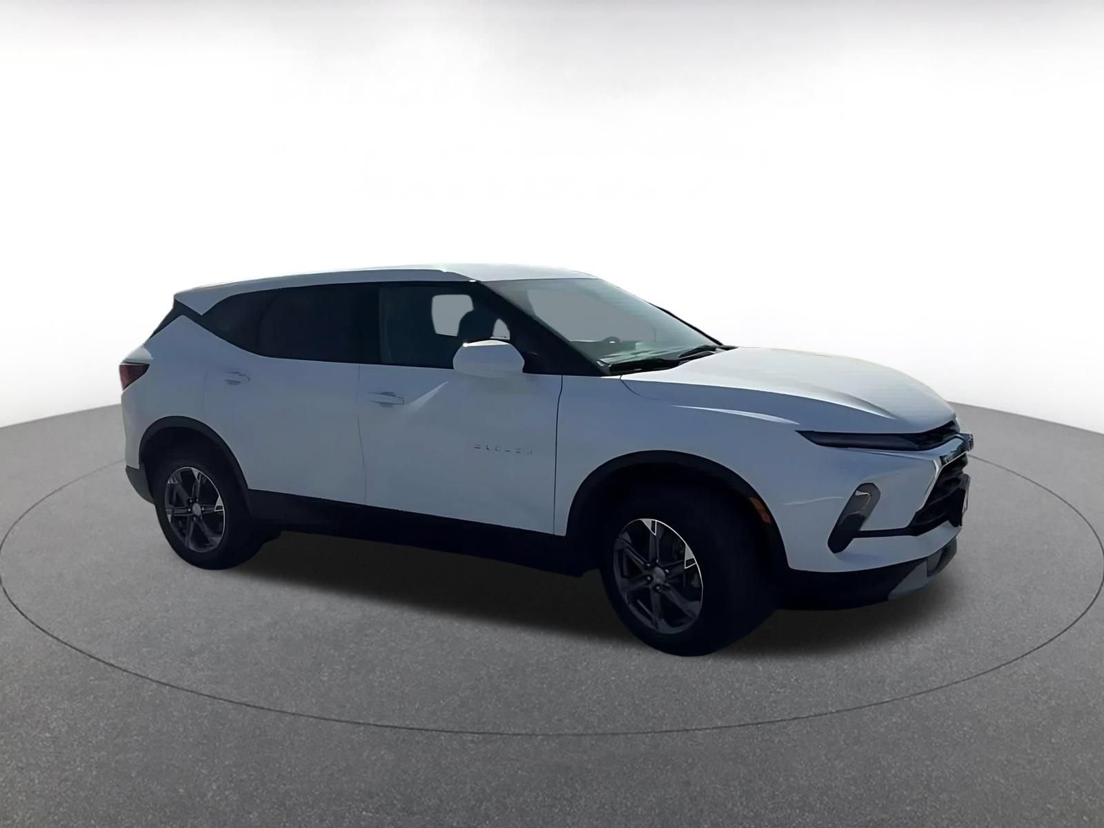 Used 2025 Chevrolet Blazer LT FWD video 2