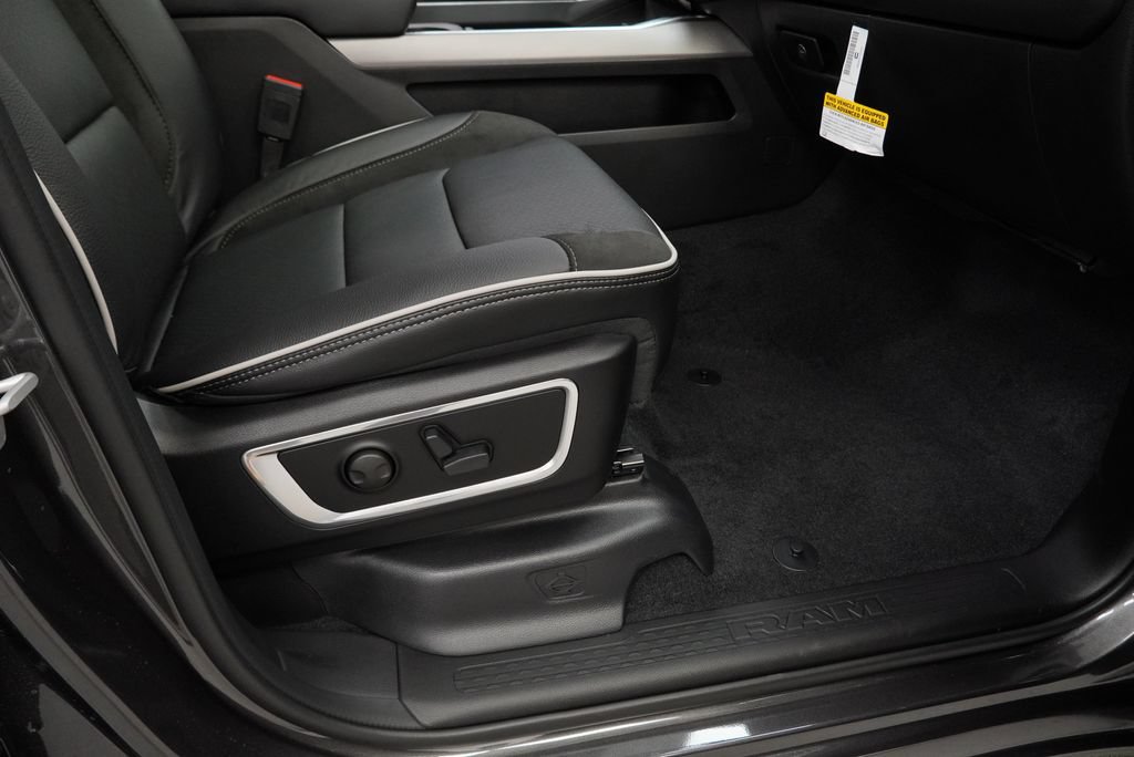 New 2027 RAM 1500 Laramie w/ Laramie Preferred Package AWD/4WD image 35