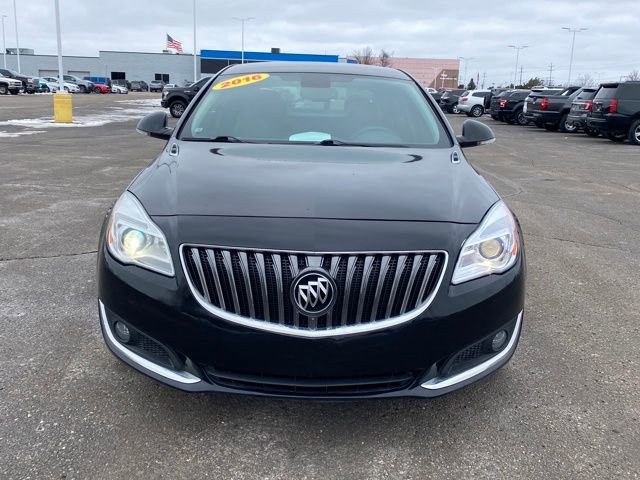 Used 2016 Buick Regal Premium image 2