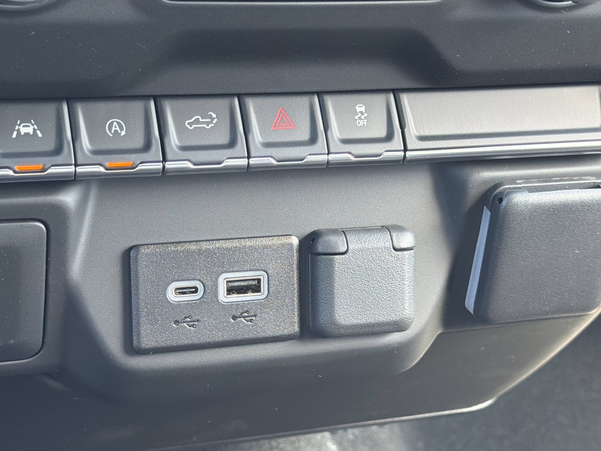 New 2026 Chevrolet Silverado 1500 Custom AWD/4WD image 7