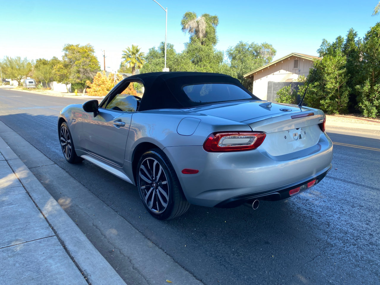 Used 2020 FIAT 124 Spider Urbana Edition Convertible *Lt image 37