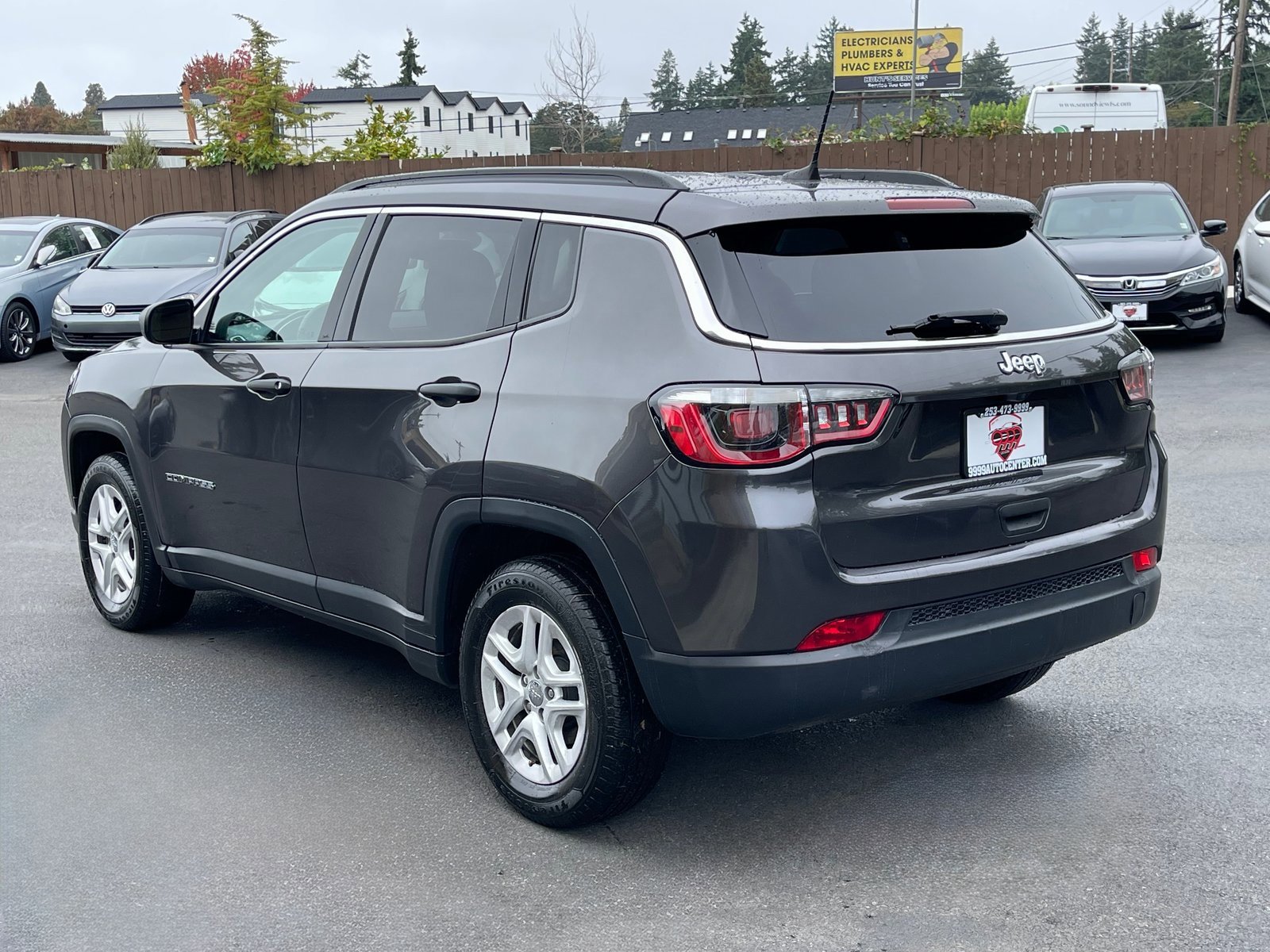 Used 2019 Jeep Compass Sport image 5