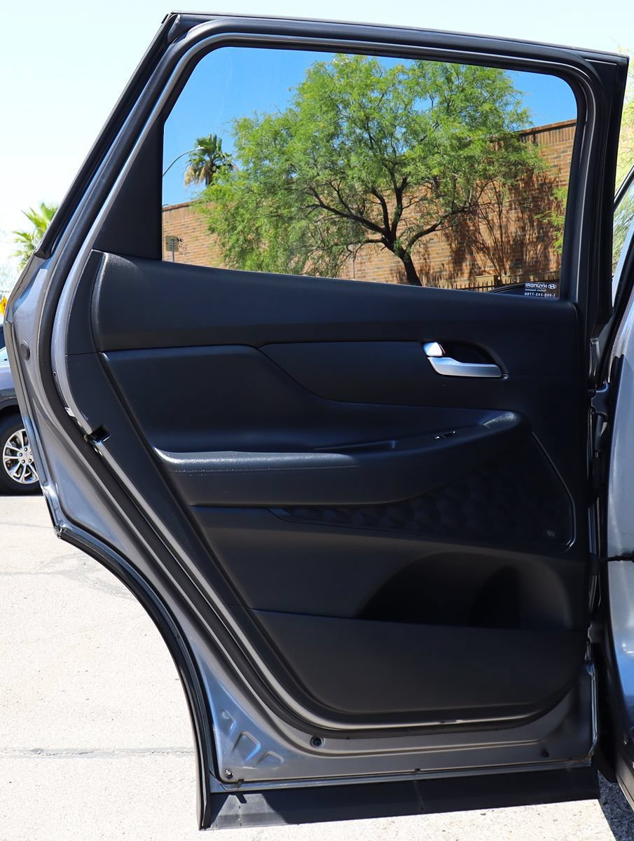 Used 2019 Hyundai Santa Fe SE AWD/4WD image 32