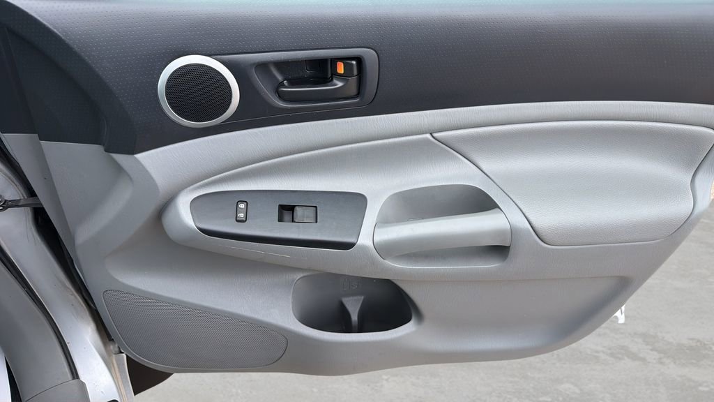 Used 2012 Toyota Tacoma 4x4 Double Cab w/ SR5 Pkg image 11