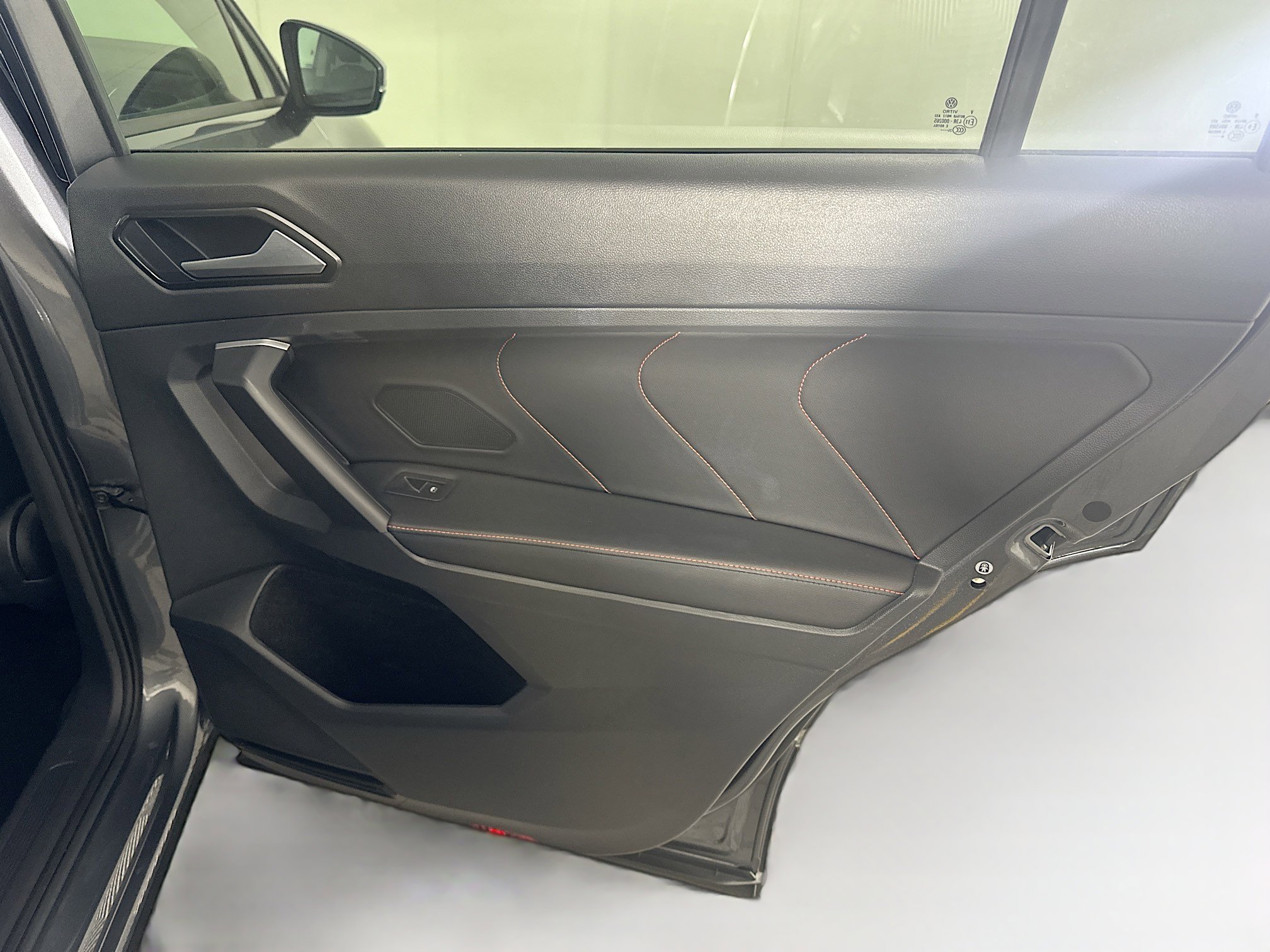 Used 2024 Volkswagen Tiguan Wolfsburg Edition image 29