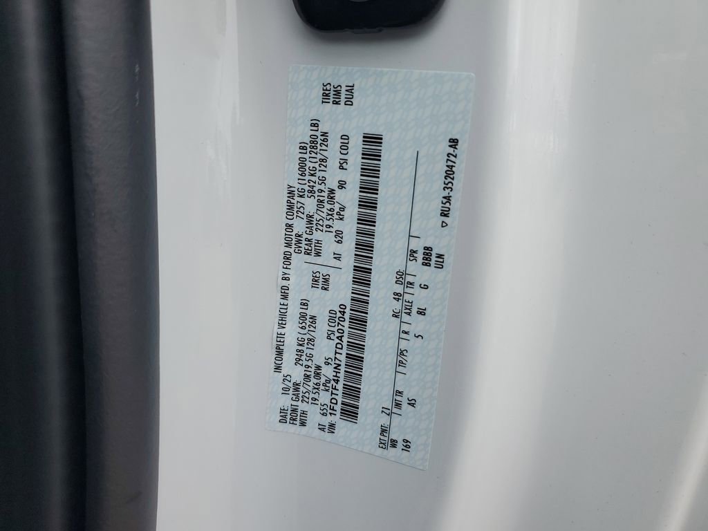New 2026 Ford F450 XL w/ XL Chrome Package image 9