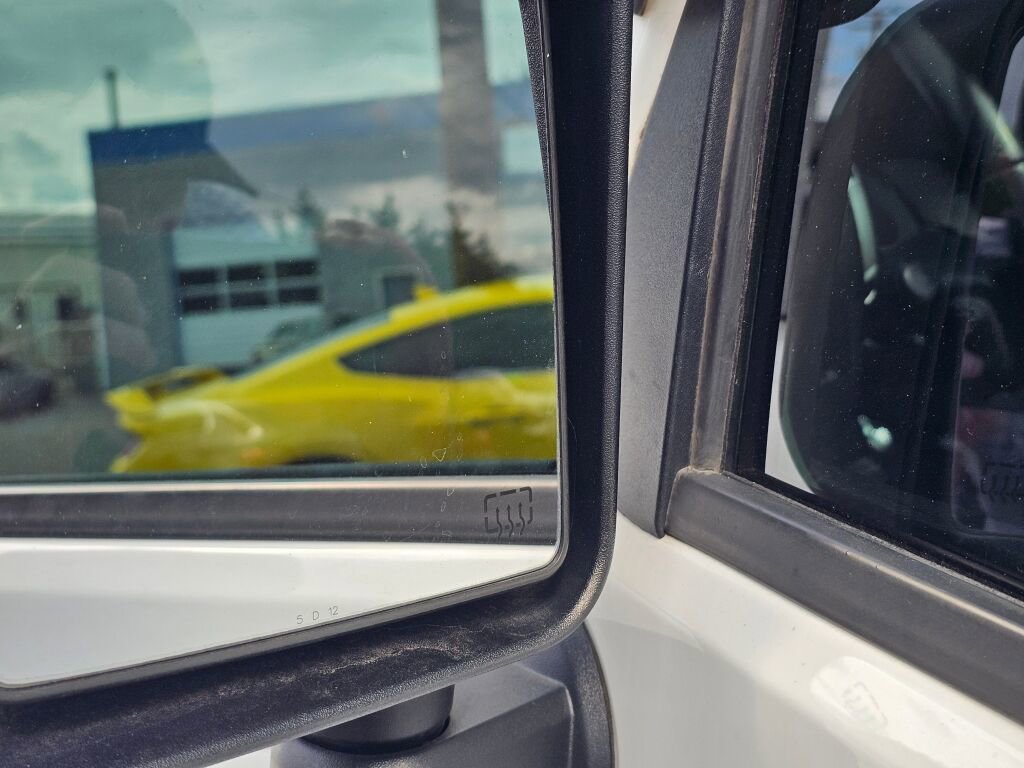 Used 2012 Jeep Wrangler Unlimited Sahara w/ Dual Top Group AWD/4WD image 26