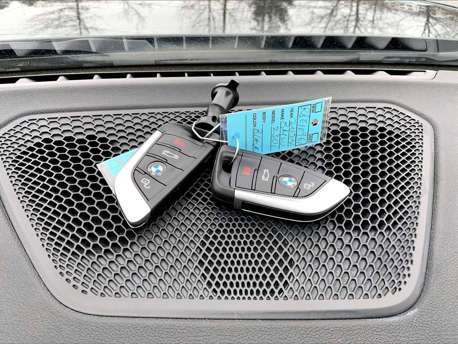 Used 2024 BMW 230i xDrive Coupe w/ Convenience Package image 21