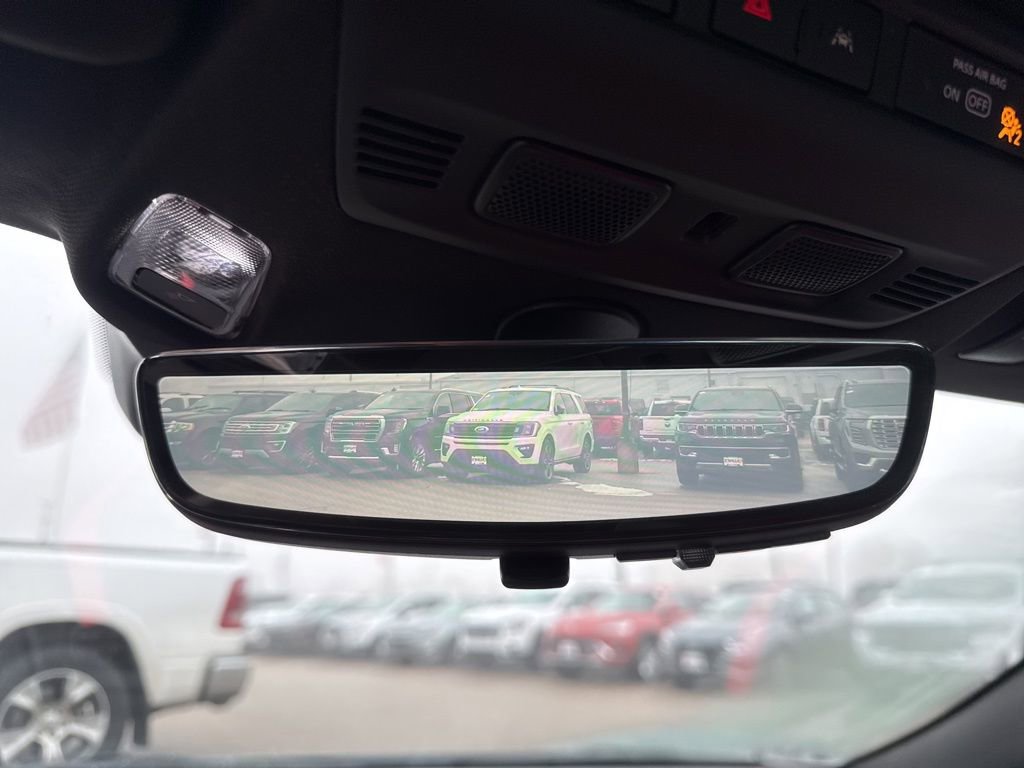 Used 2024 Chevrolet Corvette Stingray Preferred Conv w/ Battery Protection Package image 26