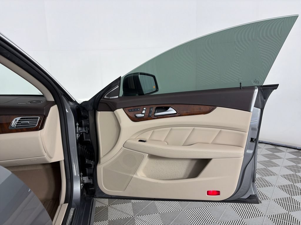 Used 2015 Mercedes-Benz CLS 400 4MATIC image 30
