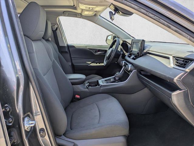 Used 2019 Toyota RAV4 XLE w/ Carpet Mat Package FWD image 20