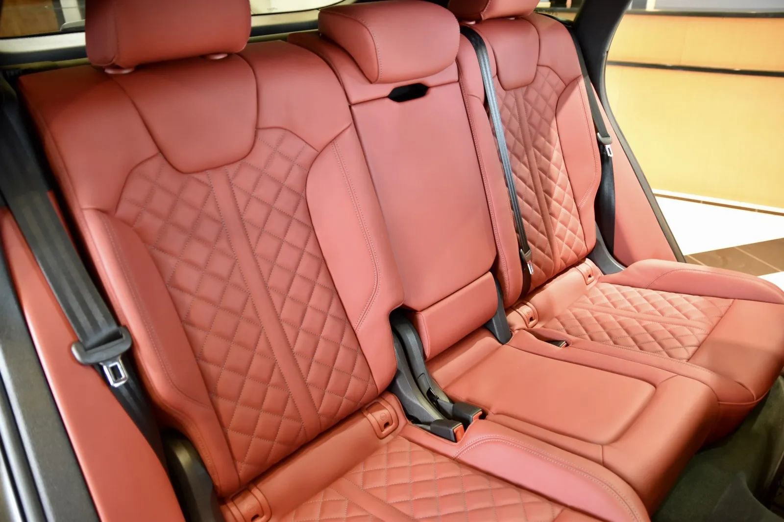 Used 2024 Audi SQ5 Premium Plus w/ S Sport Package AWD/4WD image 25