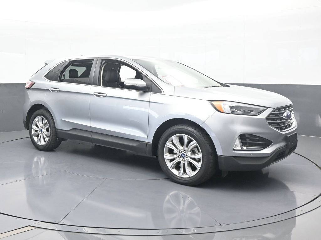 Used 2022 Ford Edge Titanium w/ Equipment Group 301A image 8