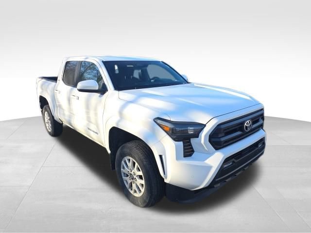 Used 2024 Toyota Tacoma SR5 image 8