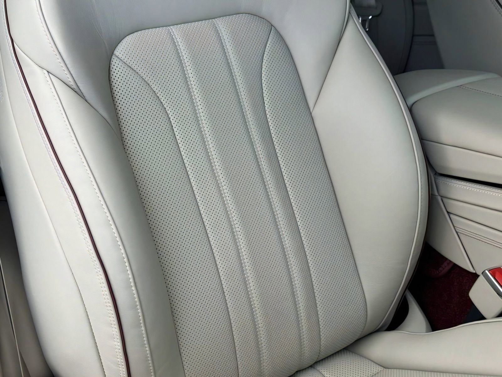 Used 2024 Bentley Continental GT AWD/4WD image 43