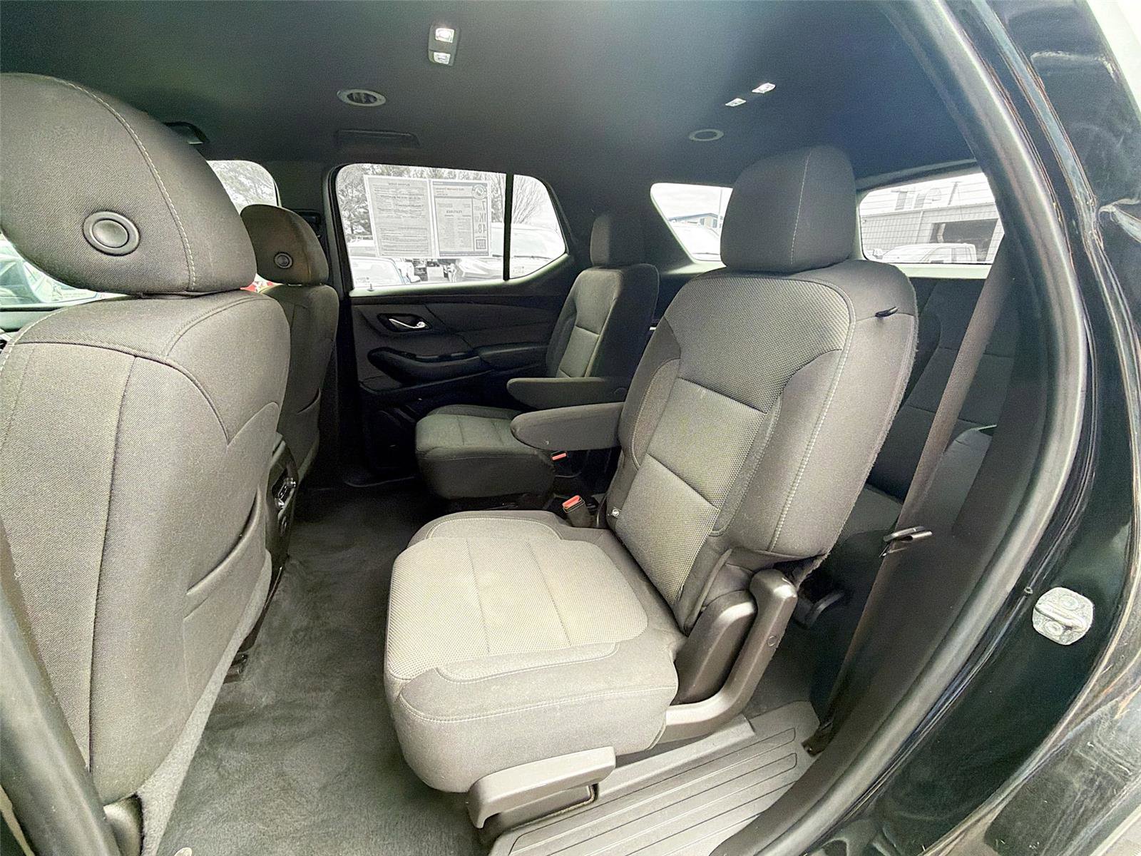Used 2022 Chevrolet Traverse LT image 21
