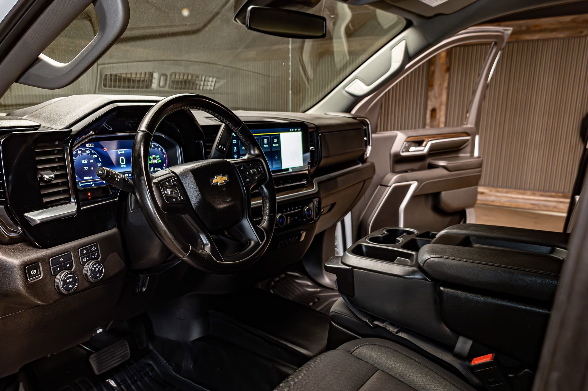 Used 2024 Chevrolet Silverado 3500 LT w/ Convenience Package image 17