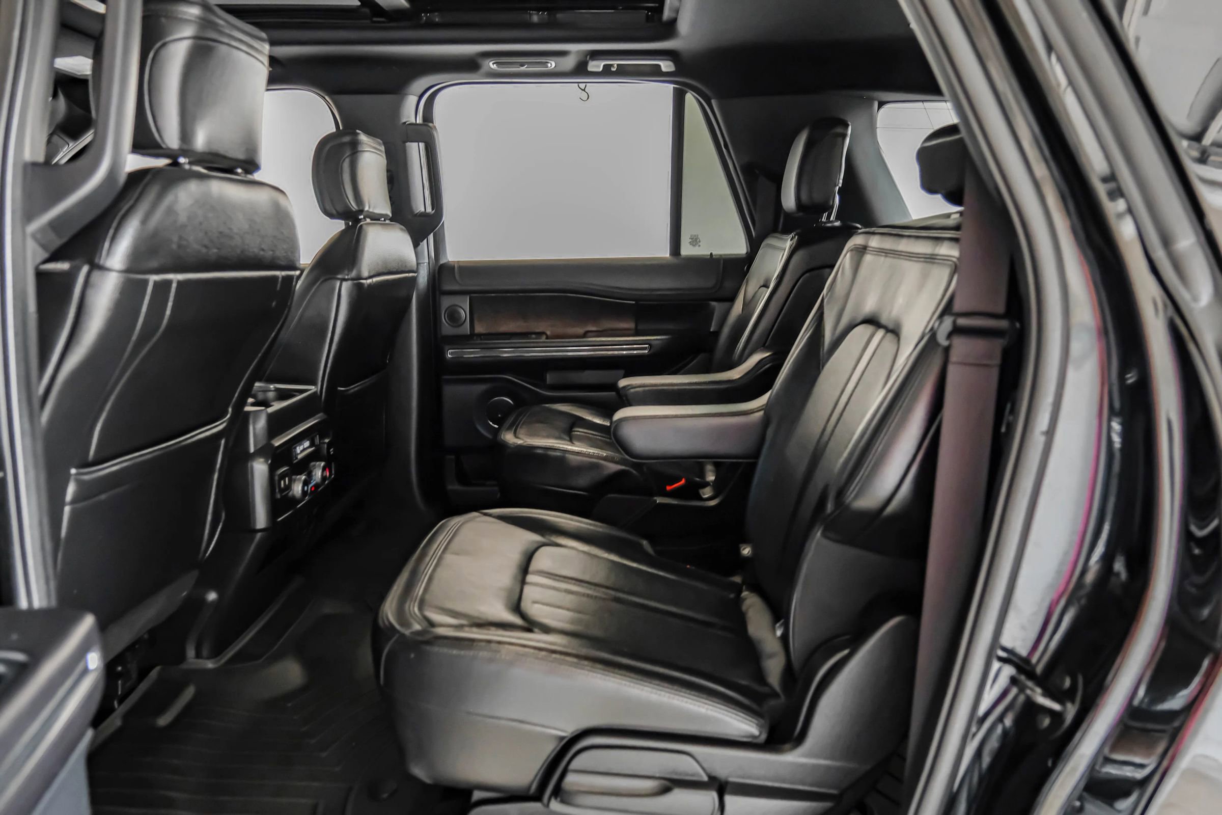 Used 2018 Ford Expedition Max Limited w/ Equipment Group 302A image 36