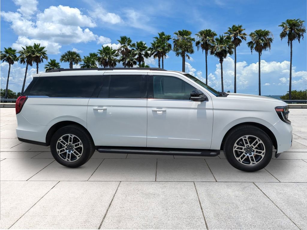 Used 2025 Ford Expedition Max Active RWD image 8
